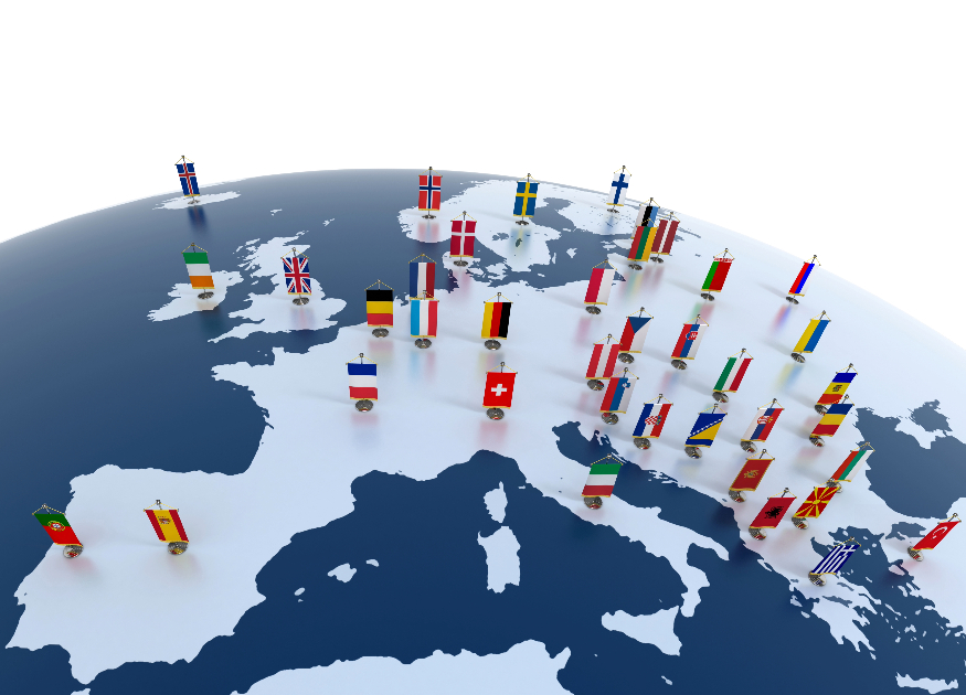 Una mappa dell'Europa con le bandiere 